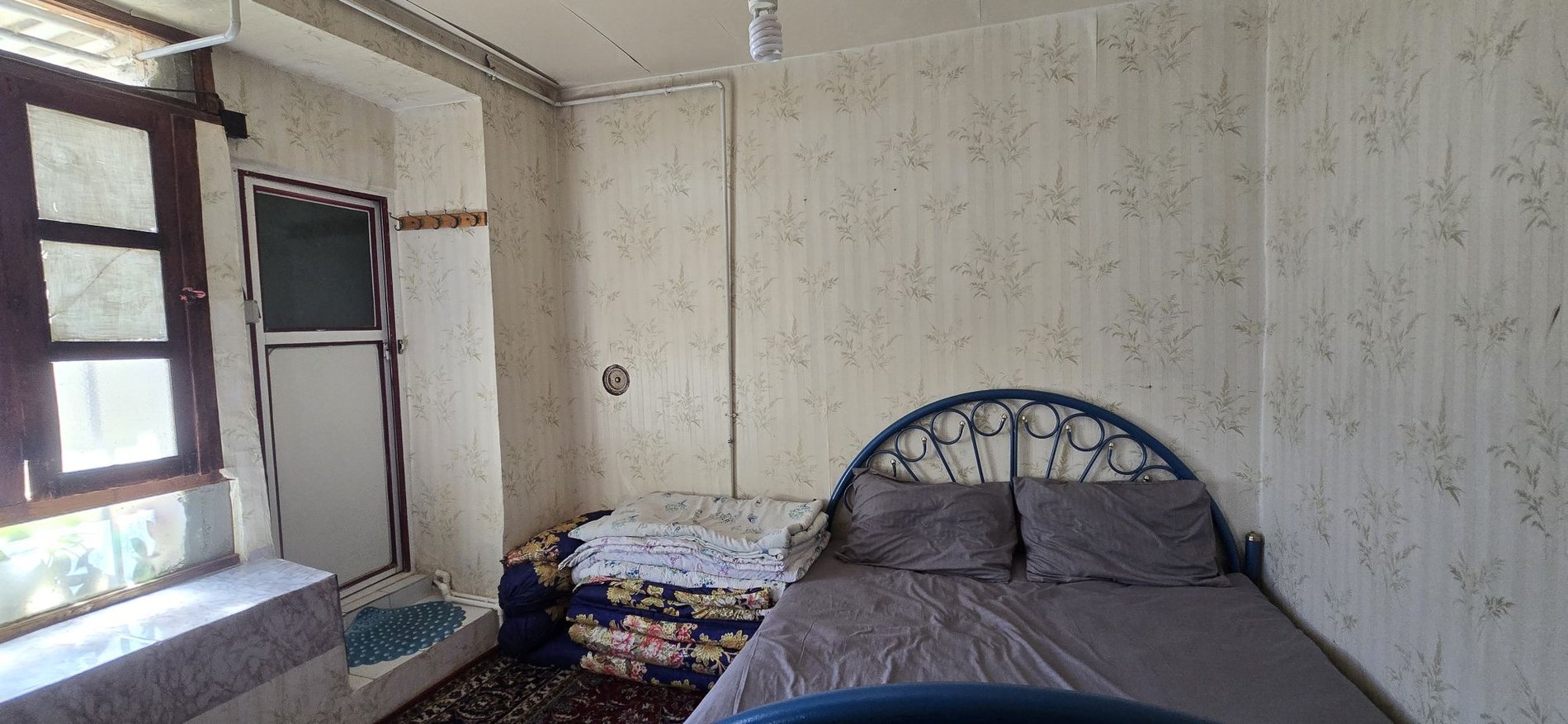 یک خوابه رز طلایی