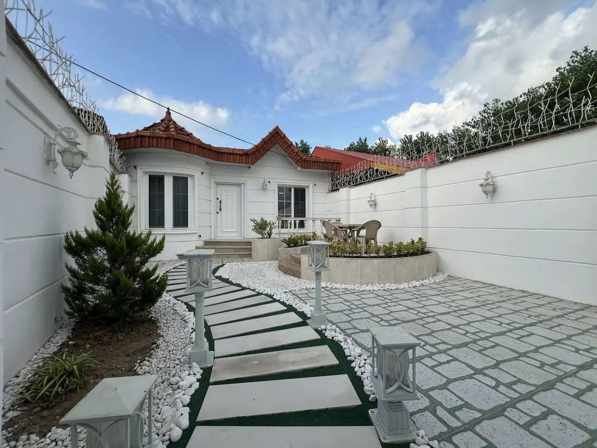 ویلا دوخوابه خانه سپید - محوطه اصلی