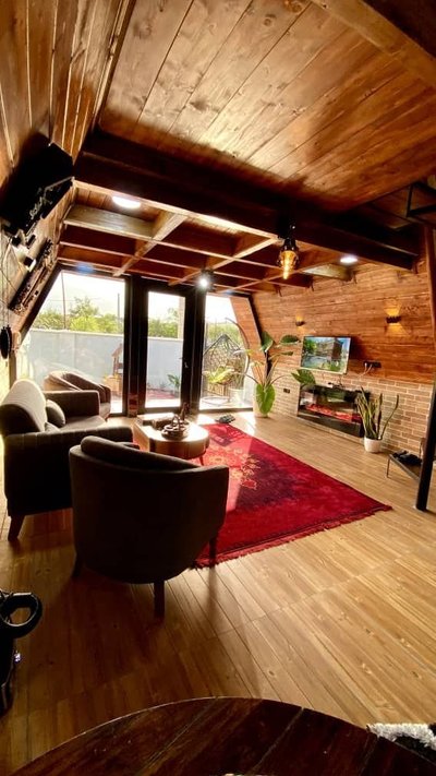 کلبه یک خوابه سوئیسی چوبی جکوزی دار پالم