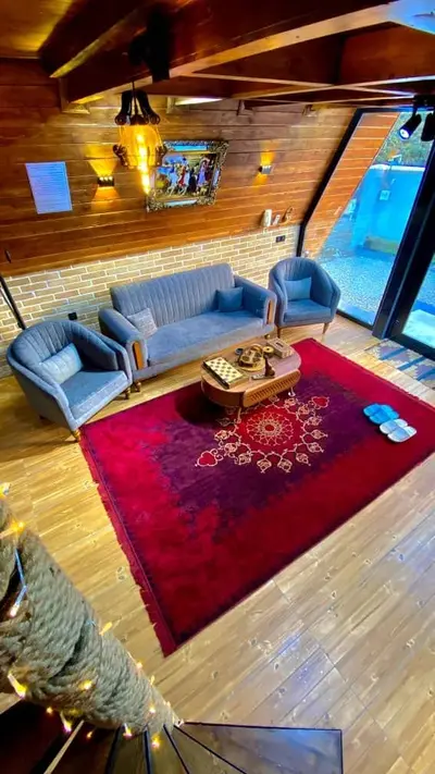 کلبه یک خوابه سوئیسی چوبی جکوزی دار پالم