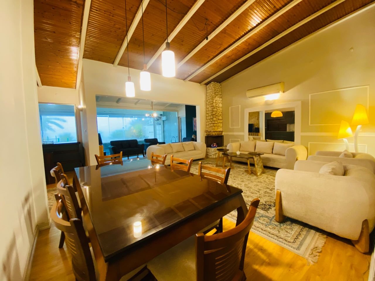 سه خوابه ساحلی استخردار آبگرم عمارت فانوس