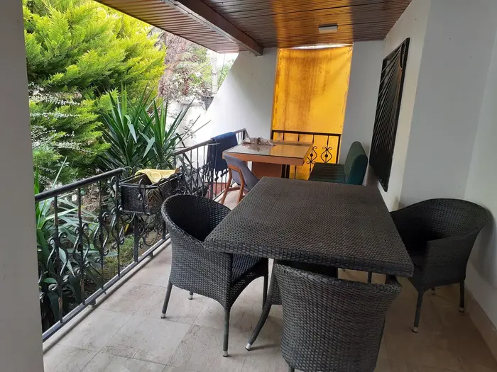 دوخوابه استخردار جنگلی کنجه