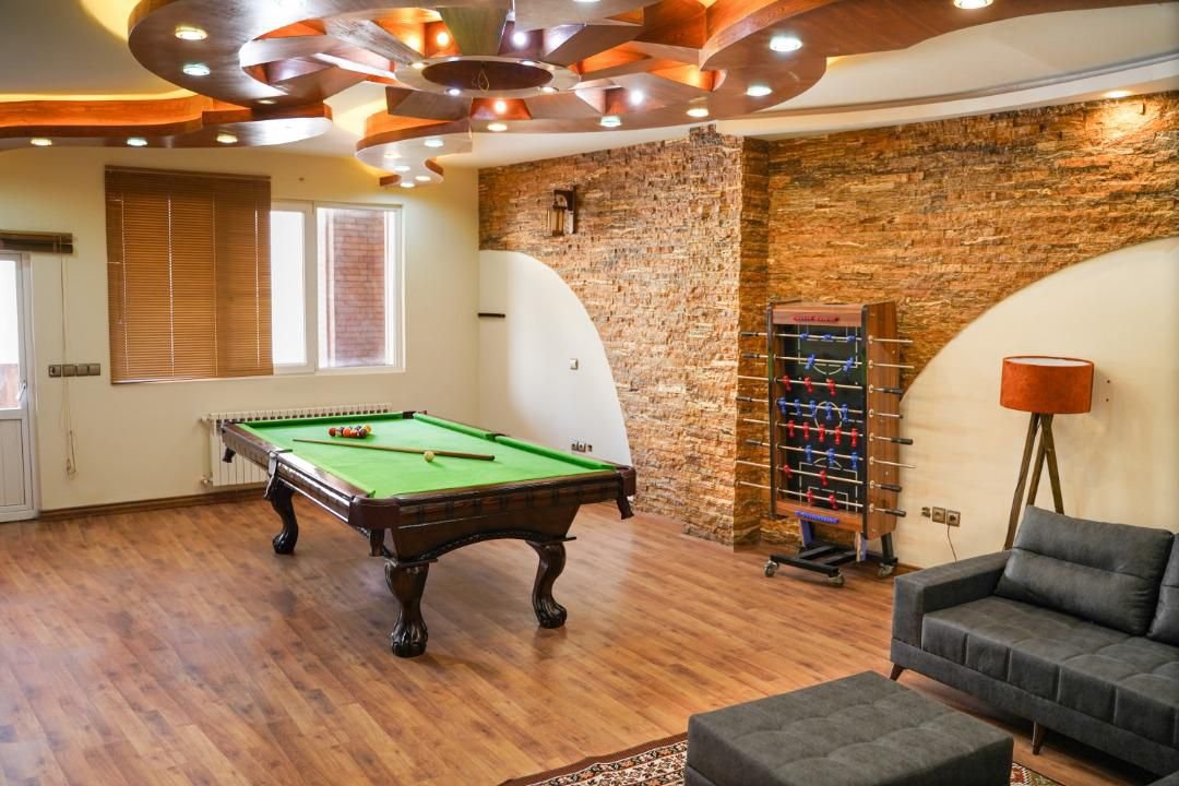 ویلا روستیک با استخر سرپوشیده