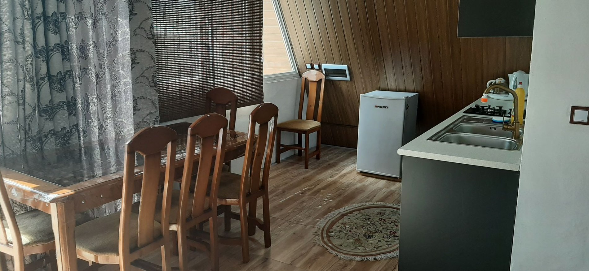 دوخوابه سوئیسی کیارش