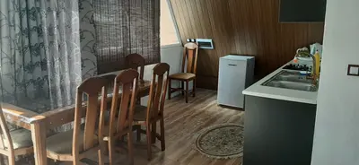 کلبه دوخوابه سوئیسی کیارش