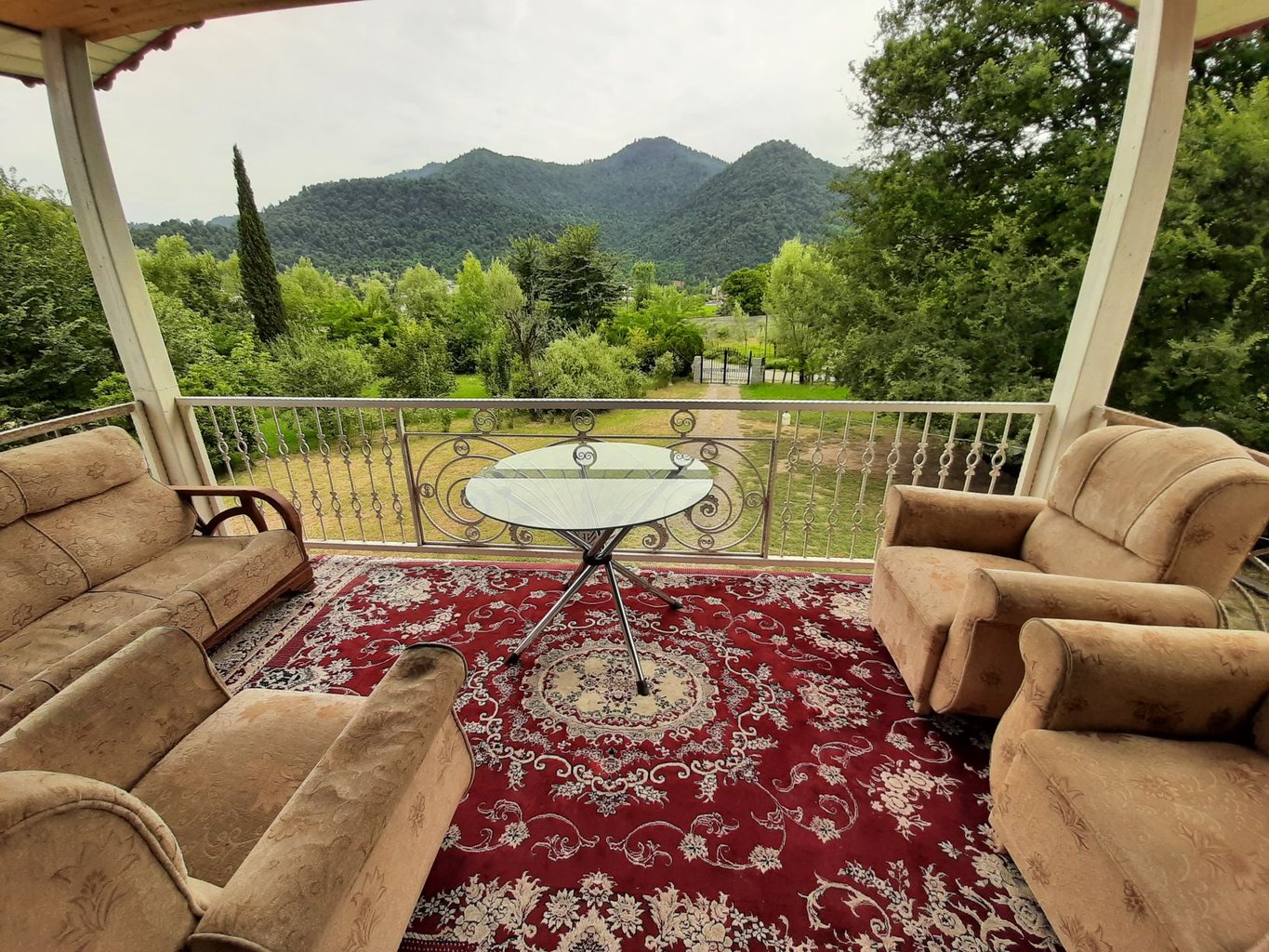 چهارخوابه چوبی‌ تاسکوه