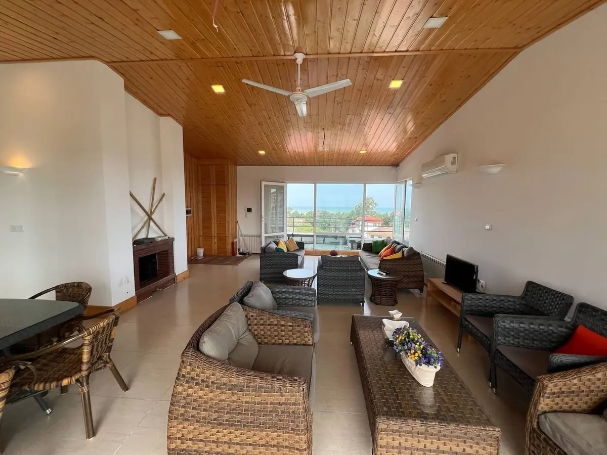 آپارتمان دوخوابه پنت هاووس مزرعه سبز