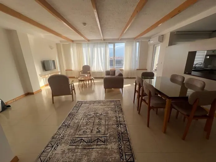 آپارتمان دوخوابه مزرعه سبز طبقه اول