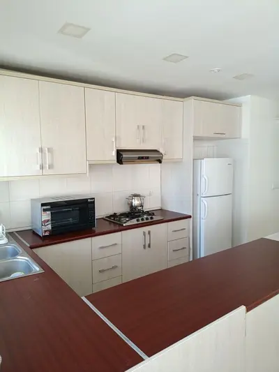 آپارتمان دوخوابه سرولایف طبقه اول غربی