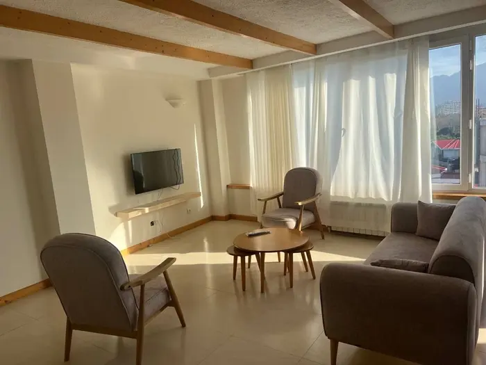 آپارتمان دوخوابه مزرعه سبز طبقه اول