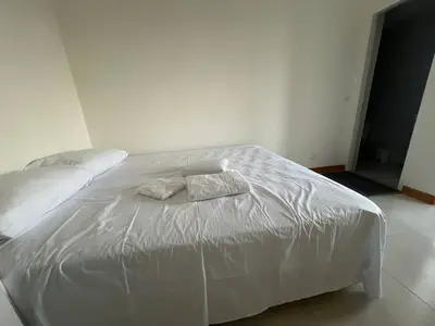 آپارتمان دوخوابه مزرعه سبز 2 شرقی