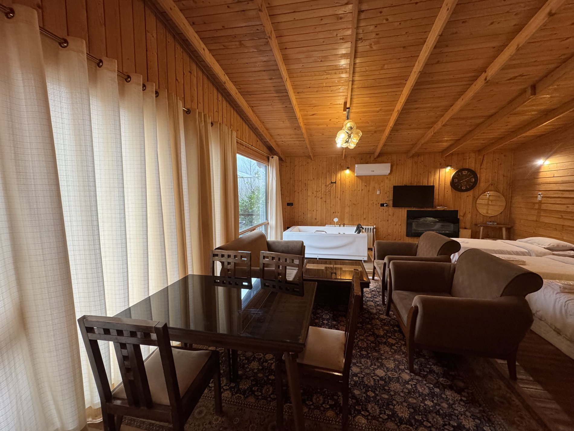 کلبه یک خوابه جكوزي دار آرتينا 1