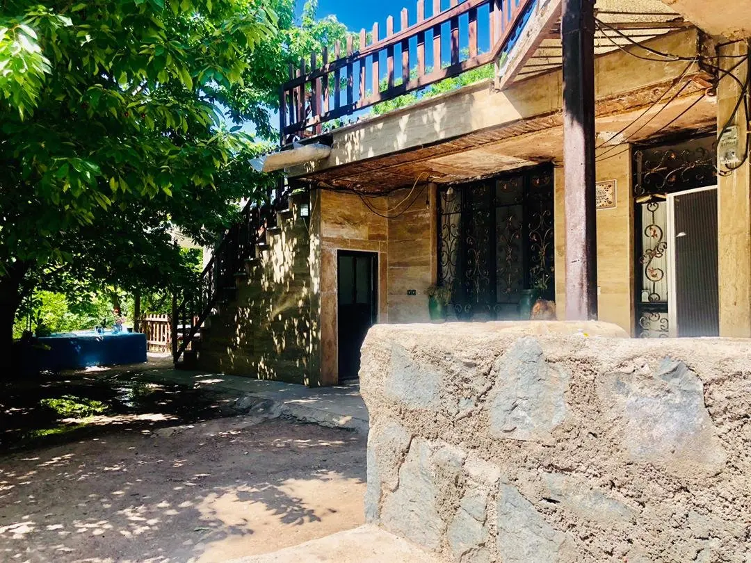 بوم گردی محلی قلعه - پنج تخته - 10