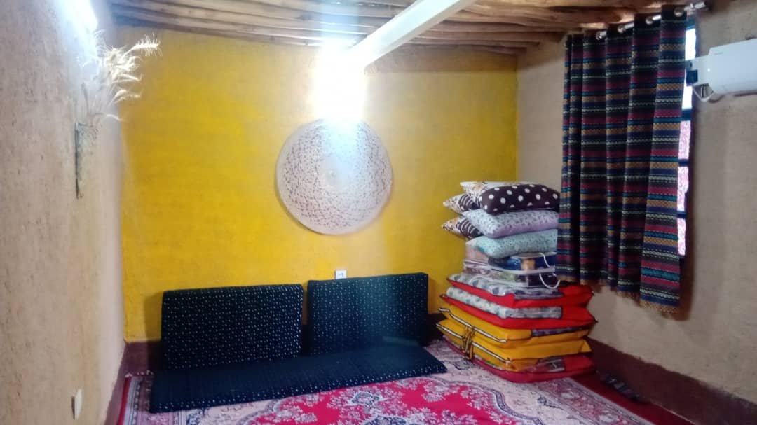 بوم گردی آوان - اتاق سنتی چهار - اتاق