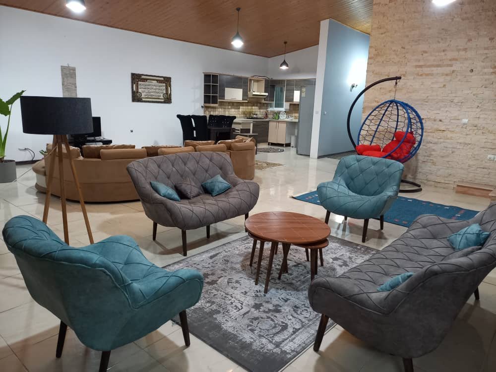 سه خوابه نیمانی - نشیمن