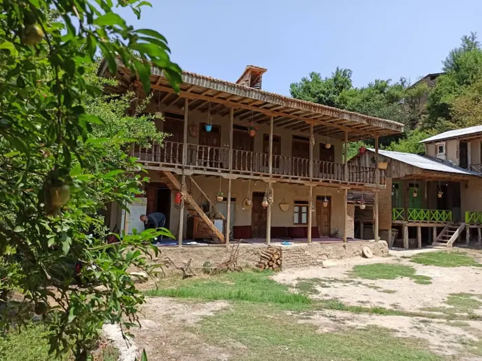 میرزا شموشک - عمارت میرزا - نما