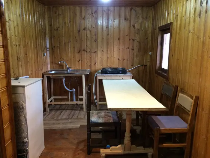 کلبه دوخوابه خان داداش طبقه اول - اشپزخانه