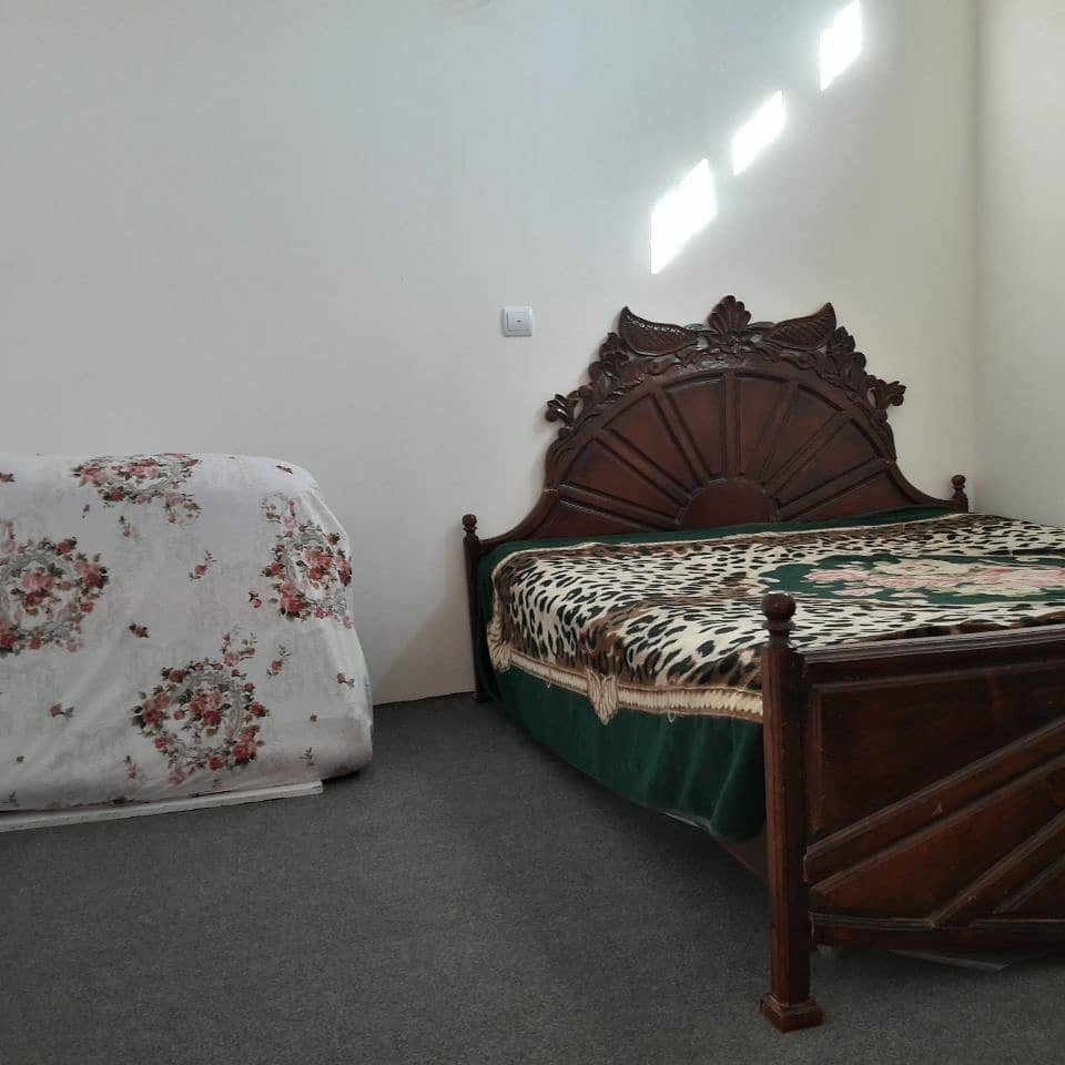 بوم گردی ویلا واقامتگاه بوم گردی گلوسنگ کلیبر - دوخوابه گلوسنگ  - اتاق 1