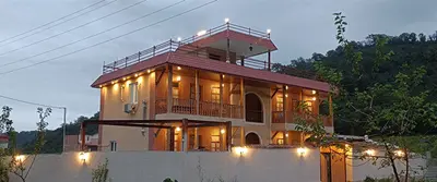 بومگردی عمارت توسکا - واحد 2 طبقه بالا