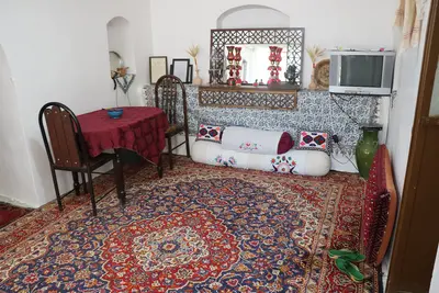 بومگردی خانه کله - واحد 3