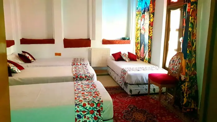 اقامتگاه سنتی پسین - واحد چهارتخته - اتاق