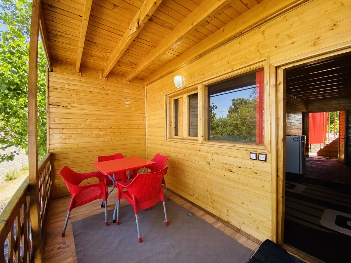 خانه چوبی ون واحد ۲ - تراس