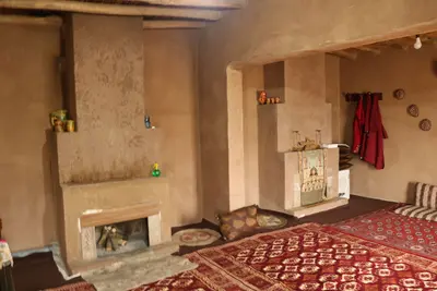 بومگردی اق اوی - واحد یک