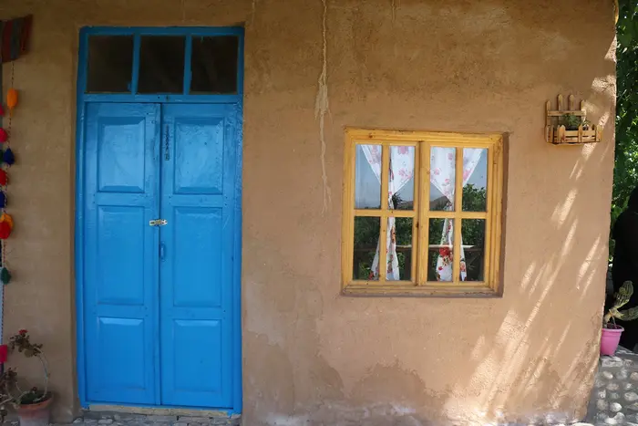 بوم گردی کوچه باغ باصفا واحد یک - نمای اتاق