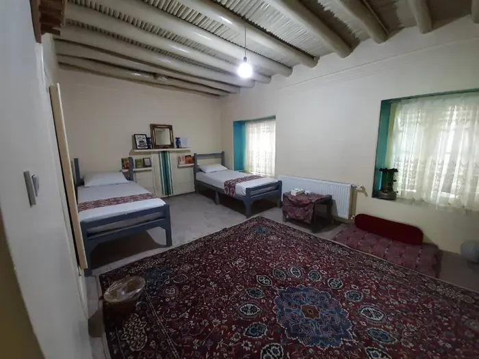 بوم گردی خانه گردو - واحد قصهها - اتاق