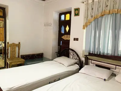 بومگردی پنج خوابه شهابی