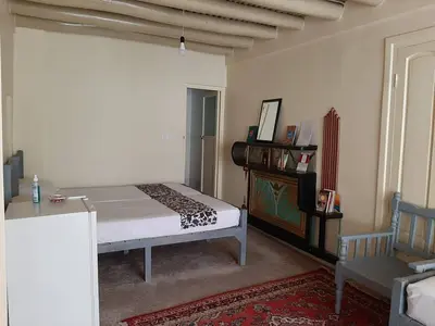 بومگردی خانه گردو - واحد ایوان