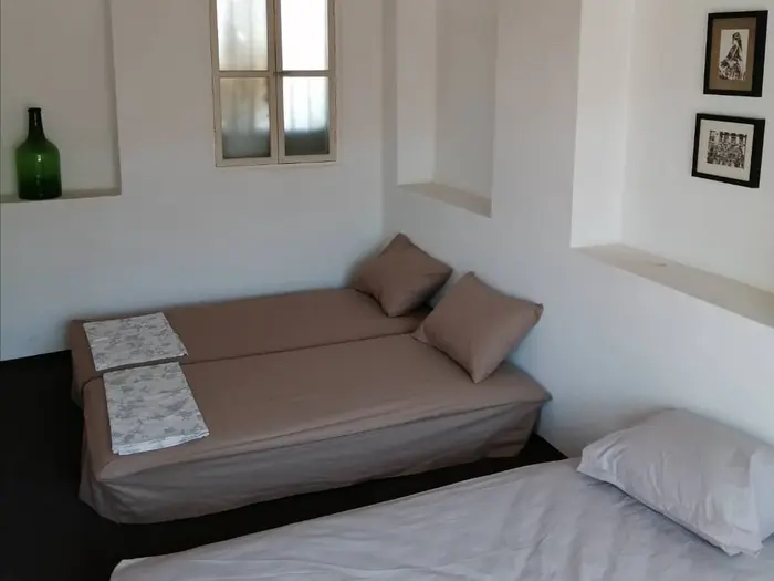 بوم گردی نیمروز سروستان - واحد زمستان نشین - زمستان نشین