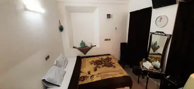 بومگردی نقره یزد - واحد 103