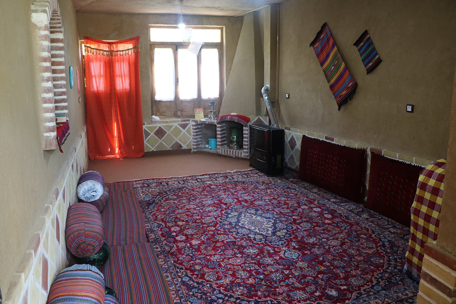 بومگردی مزرعه عارف خرقانی - واحد 6