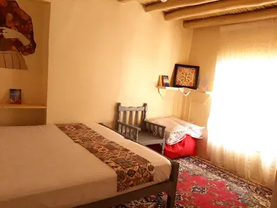 بومگردی خانه گردو - واحد نور