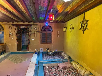 بومگردی شوریده - واحد میگو