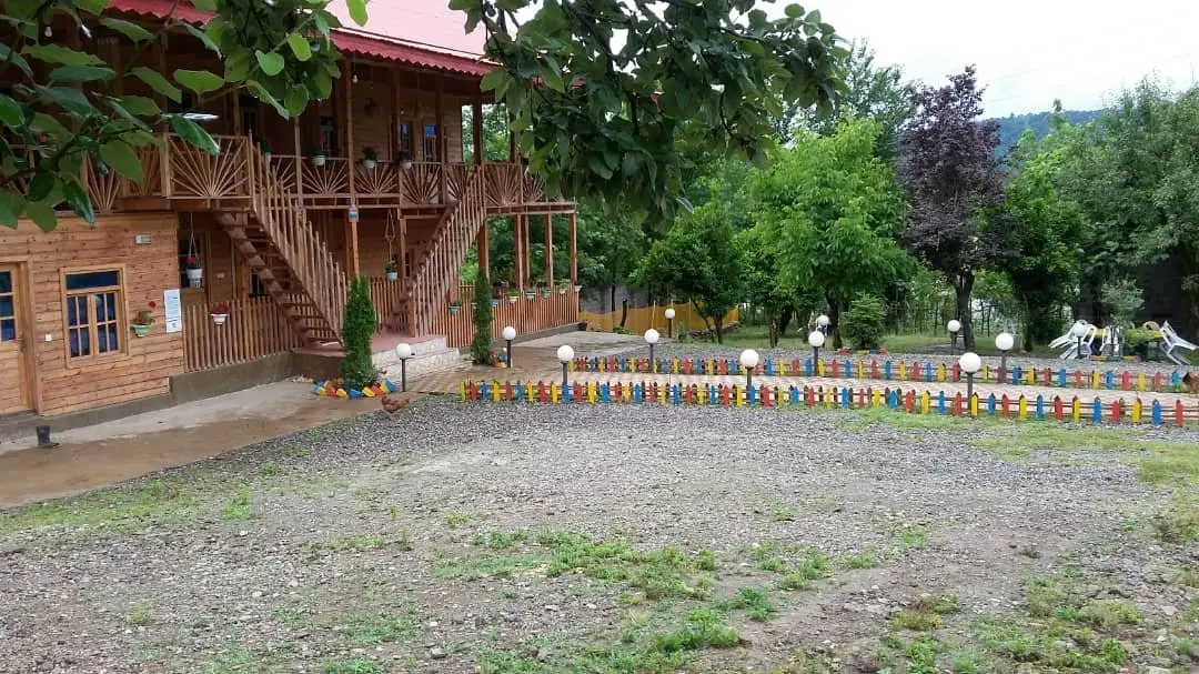 الماس سبز - واحد ۵ - نمای بیرون