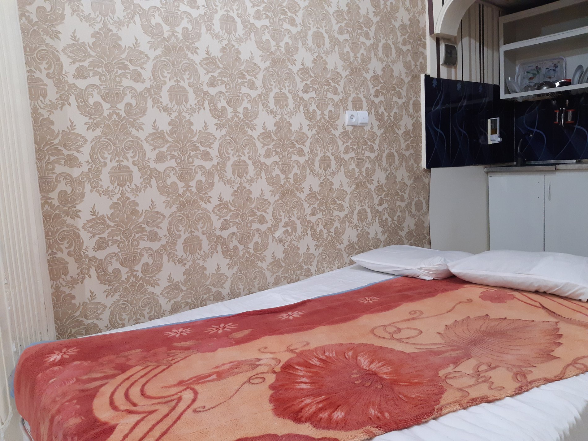 سه تخته آقاخانی - تخت خواب