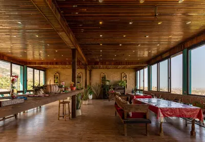 بومگردی خونه مادرجون - اتاق 1