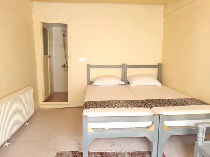 بوم گردی خانه گردو - واحد آسمان - اتاق