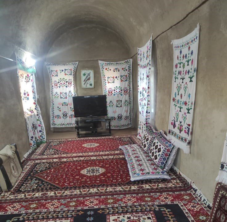 بومگردی رستم زادگان سیستان - بالا خانه