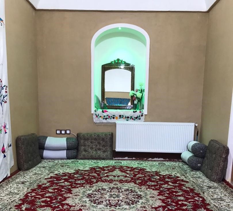 گلستان ادیب - واحد شاه نشین