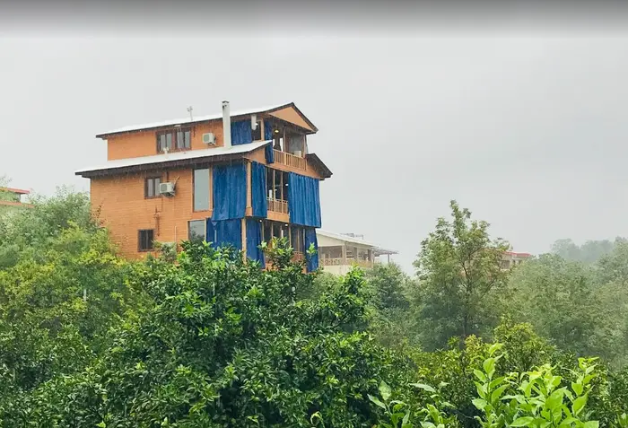 کلبه یک خوابه چوبی تیکیش طبقه 2 - نمای بیرون