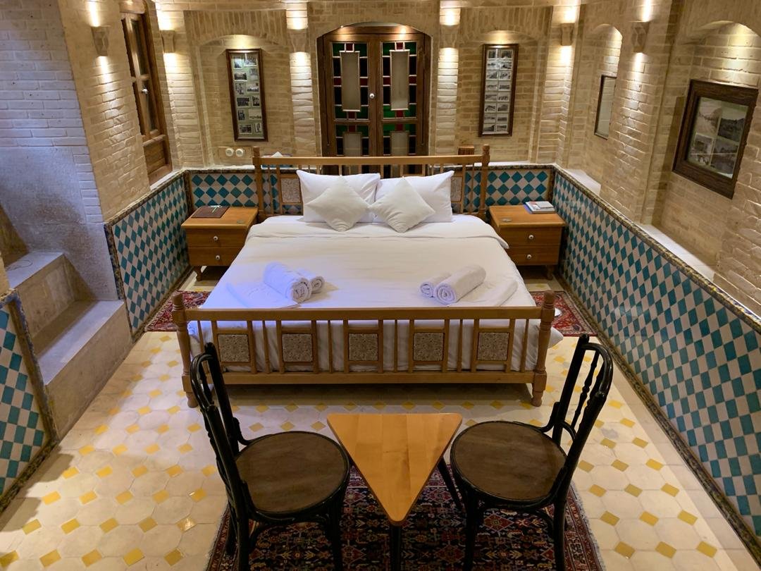 بوم گردی خانه شیرازی - واحد طرب - داخلی اتاق