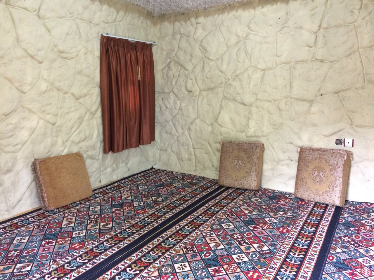 بوم گردی پاسارگاد 1 - واحد ۱۲ - داخلی