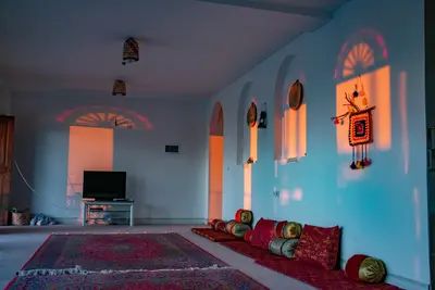 بومگردی پنج دری بربو - واحد ۵ دری