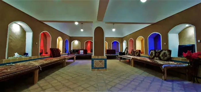 بوم گردی سرچشمه کویر - واحد ۵ - نمای داخلی