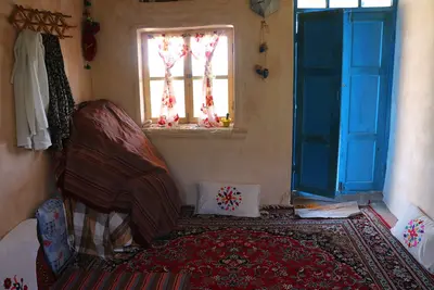 بومگردی کوچه باغ باصفا واحد یک