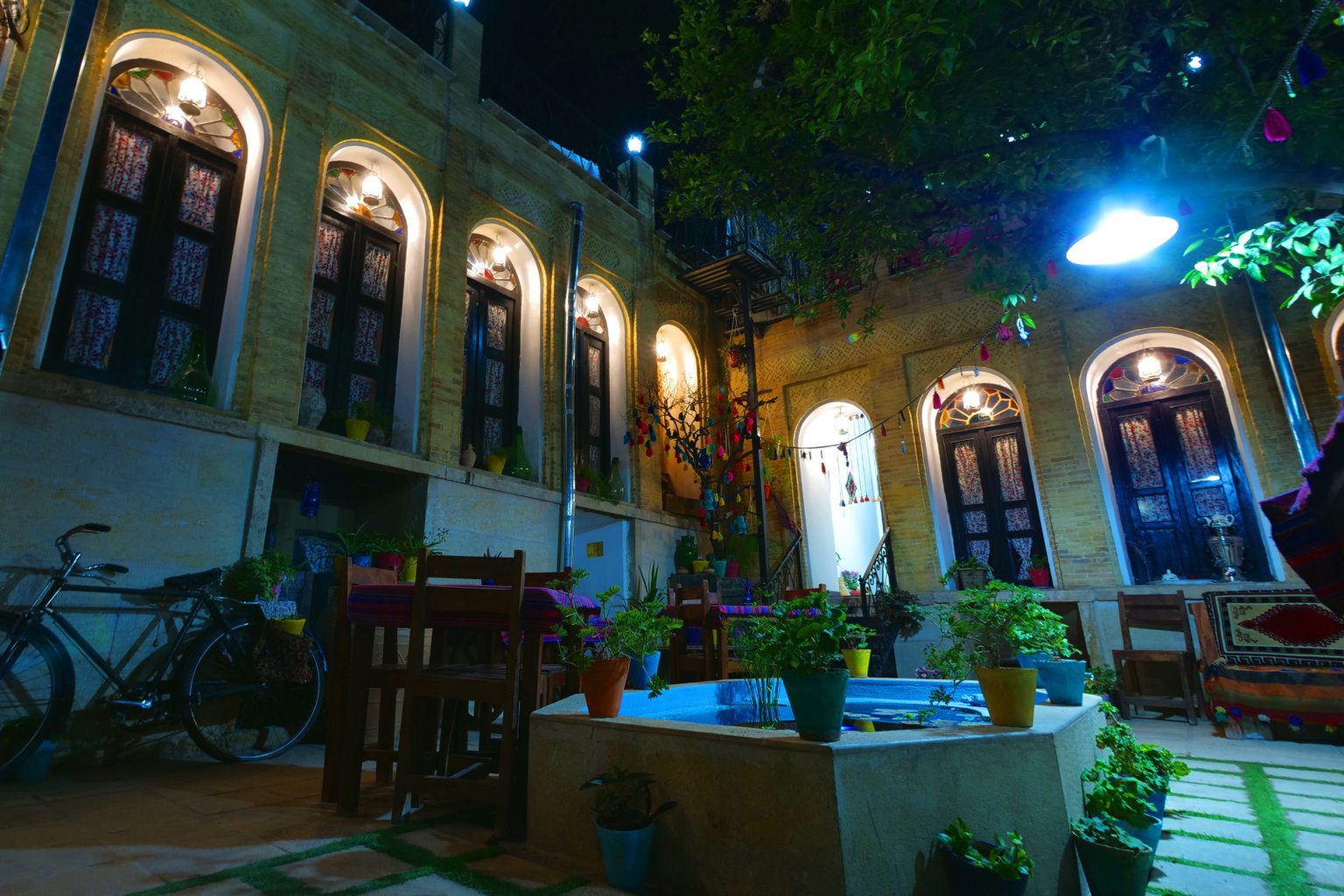 اقامتگاه سنتی ترنجستان - واحد دو تخته تویین ترنج - محوطه