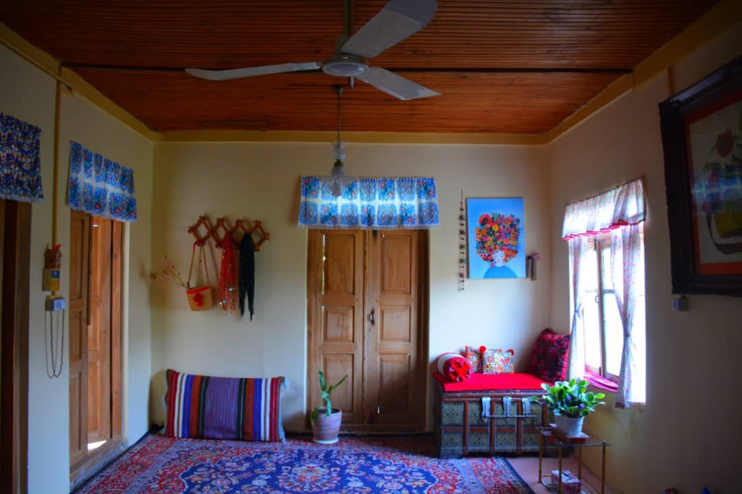 آوش - کلبه راش، واحد آبی